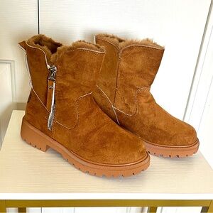 Women’s Fleece-Lined Tan Winter Zip Boots